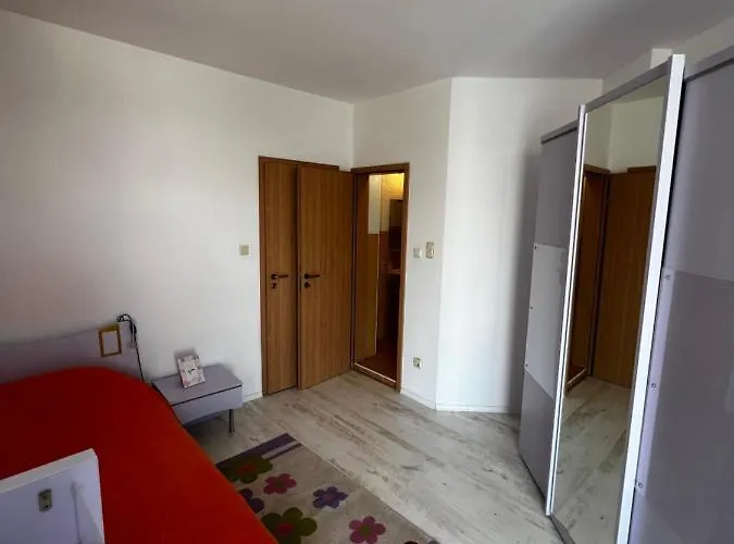 Modern Beachfront With Pool Apartament Rawda