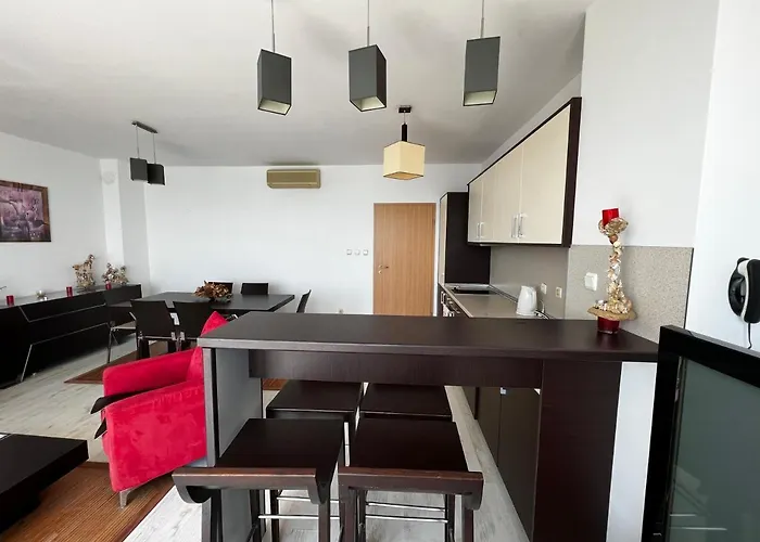 Modern Beachfront With Pool Apartament