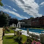 Apartament Modern Beachfront With Pool Ravda