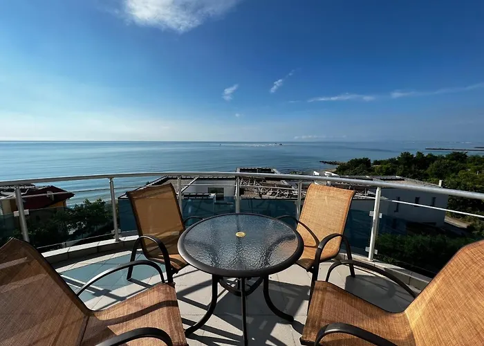 Modern Beachfront With Pool Apartment Ravda